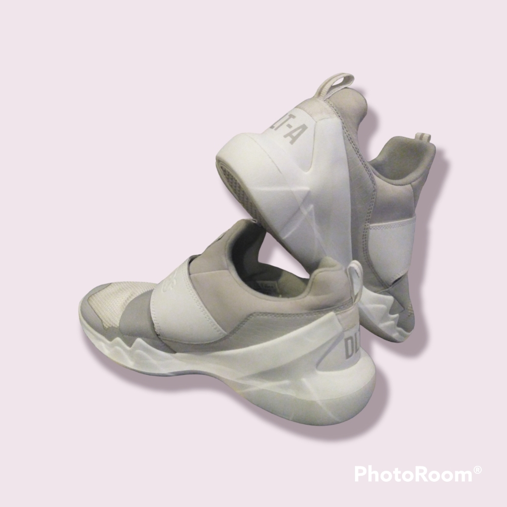 Sketchers